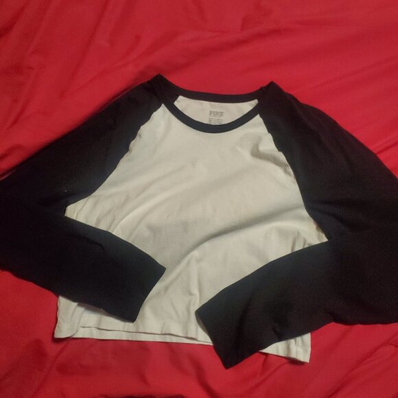 PINK Victoria's Secret Tops - VS Pink cropped long sleeve
